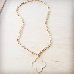 Matte Gold Quatrefoil Pendant Necklace 257lg