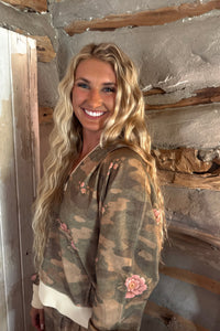 PREORDER- CAMO & BUTTERFLIES EASY DOES IT PULLOVER