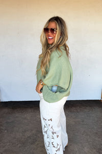 LIMITED TIME RELEASE- SUMMER FLORAL CHARM WIDE LEG JEAN