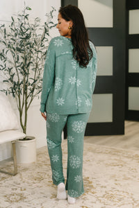 Snowflake Sniffles Pajama Set in Hunter Green