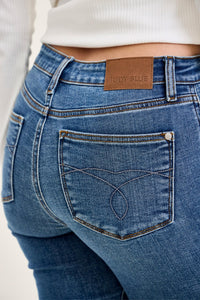 93d5a6a15ac841e79a4864ebe92c163c-Max