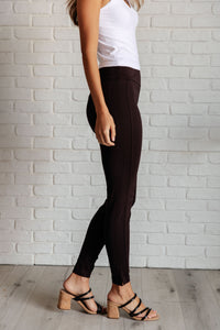 Magic Skinny 28" Pants in Chocolate