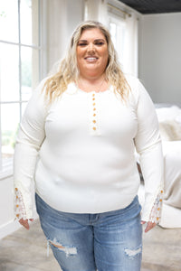 Buttons & Lace Ivory Henley