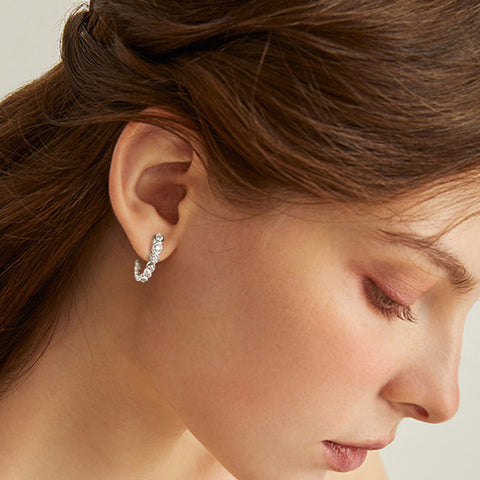 Shiny and Elegant 2 Carat Moissanite Stud Earrings
