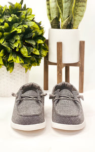 Maco Sneaker in Charcoal