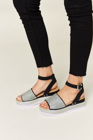 Essential Platform Heel Sandals